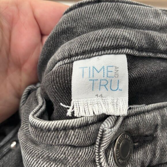 Time and Tru Studded Side Seam Straight Leg Jeans With Raw Hem Gray 14 - Picture 2 of 5